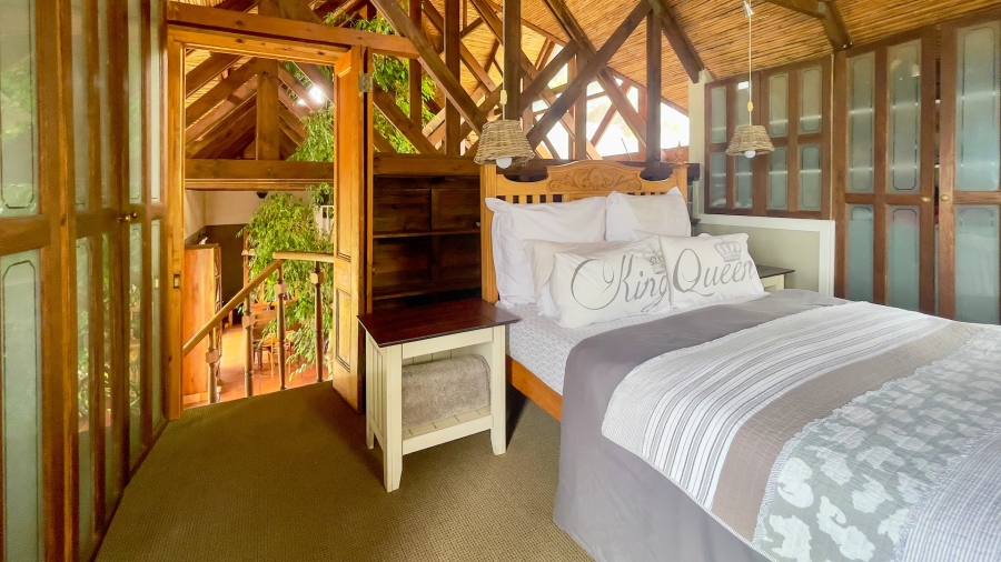 To Let 5 Bedroom Property for Rent in Southern Cross Western Cape